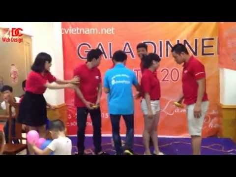 Game show ăn chuối Gala Dinner Cô Tô island