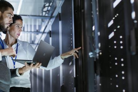 Thuê chỗ đặt máy chủ