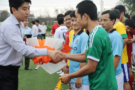 Giải bóng đá mini khoa Kinh tế Chính trị lần thứ nhất Giải bóng đá mini khoa Kinh tế Chính trị lần thứ nhất