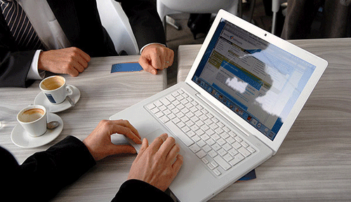 Những gợi ý về giải pháp truyền thông trong năm 2013 - 04 KẾT HỢP VỚI BÊN THỨ BA